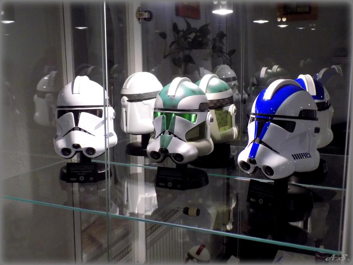 Master Replicas - Star Wars "Clone Trooper" Helmet, Scale 1:45
